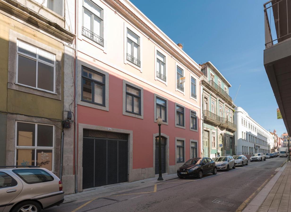 Lovelystay - Primrose 2Br Flat With Free Parking, Ac And Balcony OOporto Extérieur photo