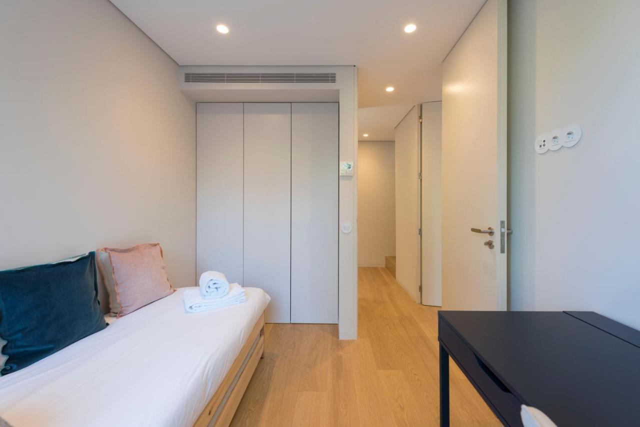 Lovelystay - Primrose 2Br Flat With Free Parking, Ac And Balcony OOporto Extérieur photo