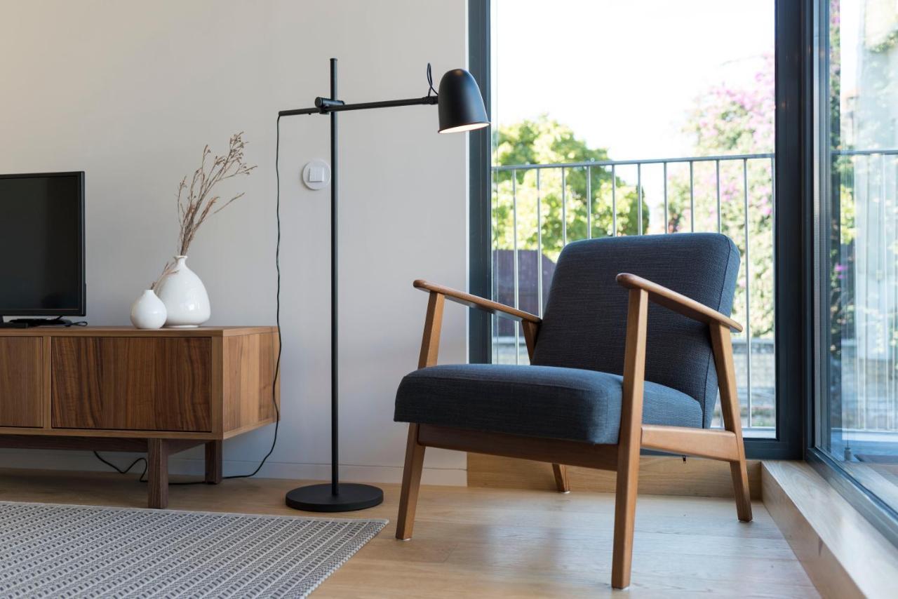 Lovelystay - Primrose 2Br Flat With Free Parking, Ac And Balcony OOporto Extérieur photo